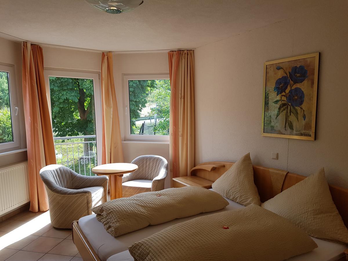 Hotel Zur Engelsburg Hausen-Wied Esterno foto
