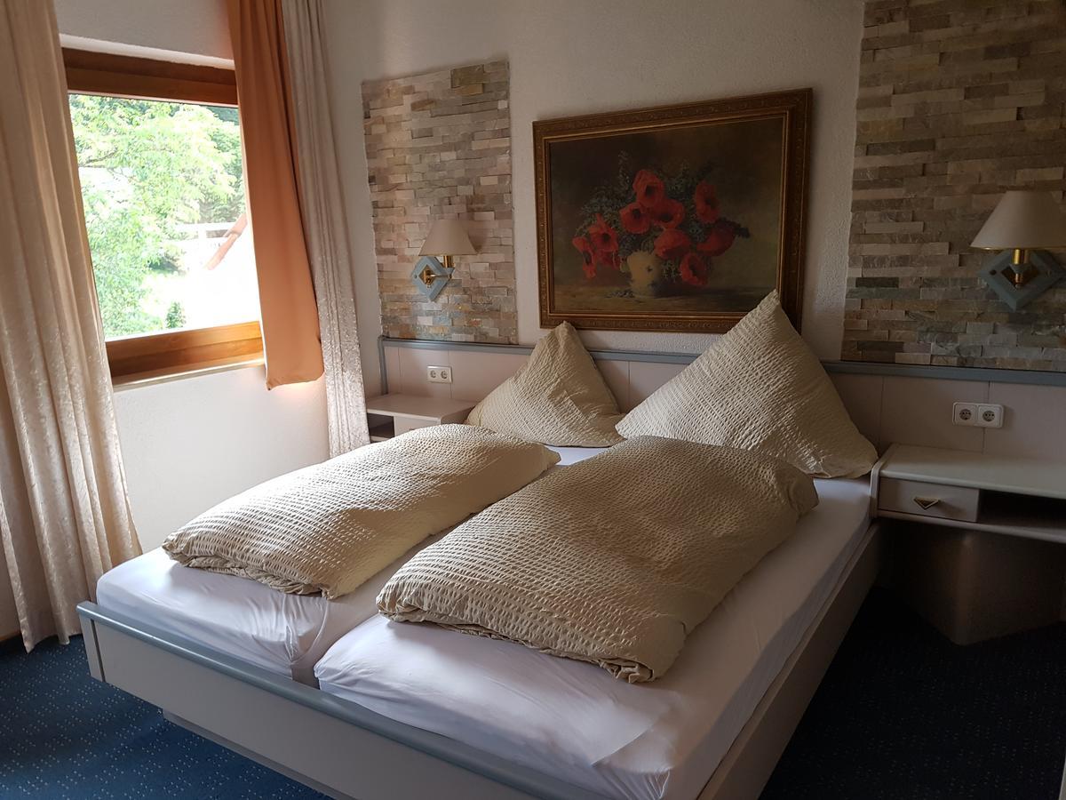 Hotel Zur Engelsburg Hausen-Wied Esterno foto